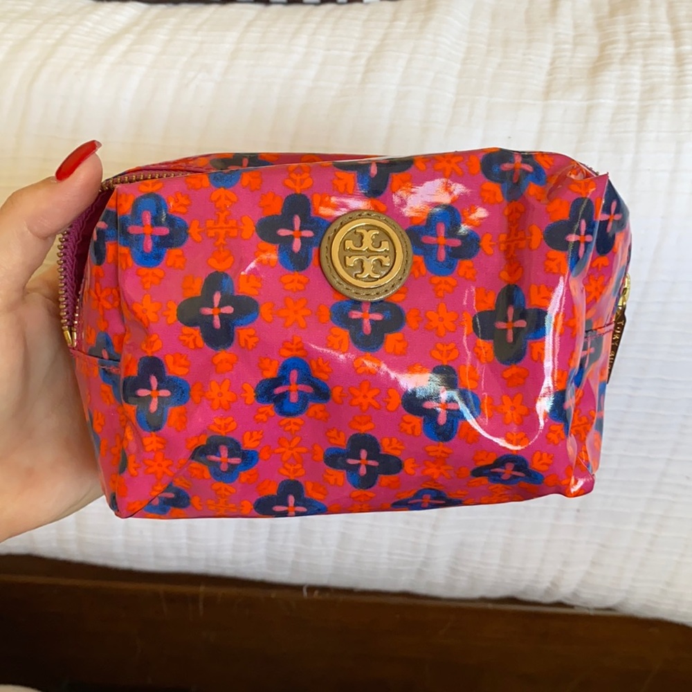 Makeup bag